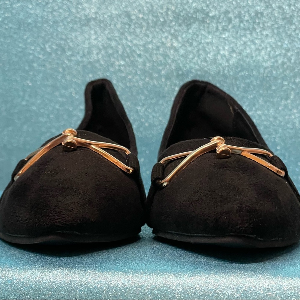 NWOT Never Worn: Elegant Black Vegan Suede Flats with Gold Accent - Picture 1 of 5